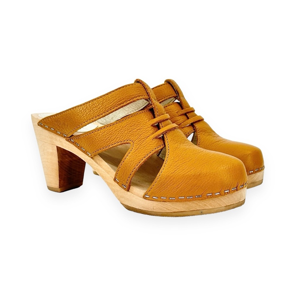 Maguba Swedish Dark Golden Yellow Leather Clog Sandals Mules sz 40
